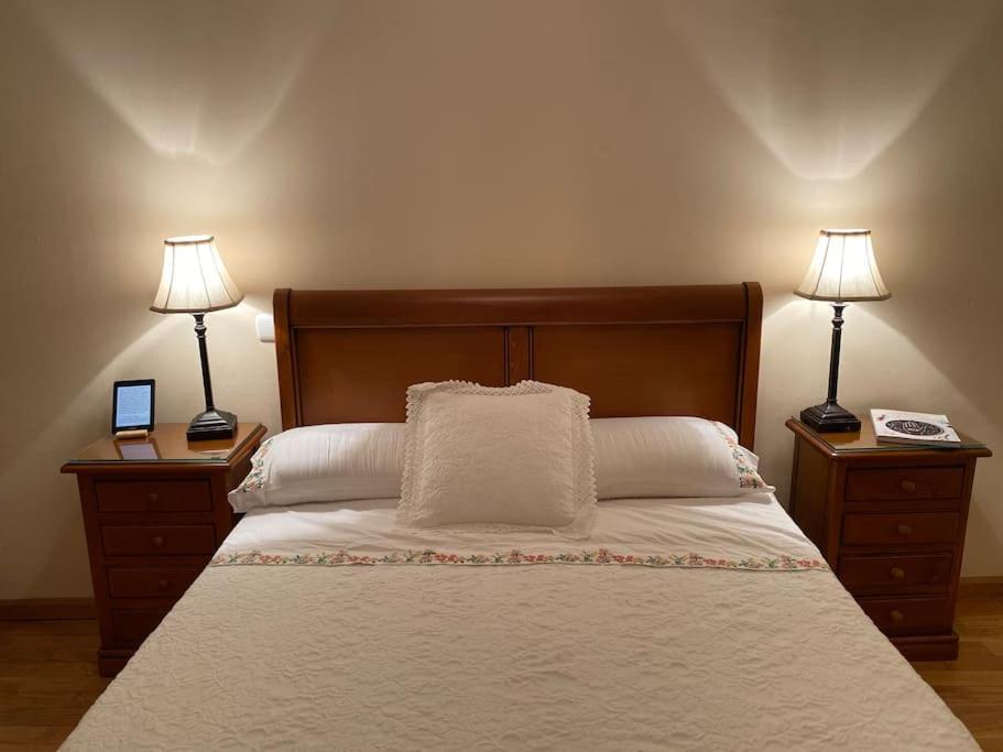Lovely 2 Bedrooms Apartment Main Square Plasencia Exterior foto